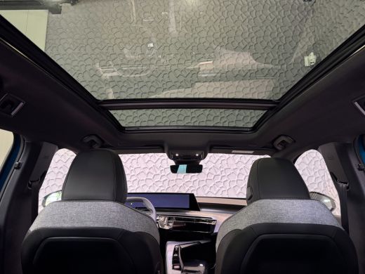 Peugeot 5008 1.2 HYBRID 145 GT GLAZENDAK 7PERS STOEL/STUUR VERW. ELEK.KLEP LED 7P 7 Persoons ActivLease financial lease