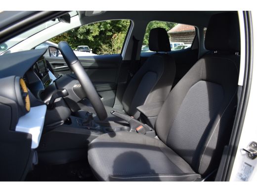 Seat Ibiza TSI 95PK BUSINESS STYLE VIRTUAL/NAVI/CARPLAY ActivLease financial lease