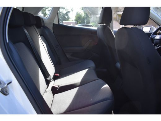 Seat Ibiza TSI 95PK BUSINESS STYLE VIRTUAL/NAVI/CARPLAY ActivLease financial lease