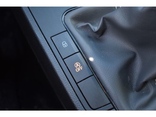 Seat Ibiza TSI 95PK BUSINESS STYLE VIRTUAL/NAVI/CARPLAY ActivLease financial lease
