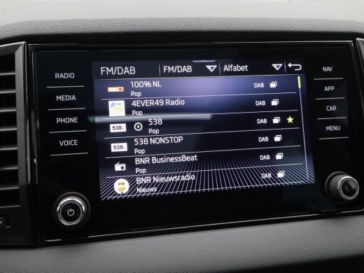 Skoda Karoq 1.5 TSi 150 Pk Automaat Business Edition | Panoramadak | Cruise Control | Climate Control | Stoel... ActivLease financial lease