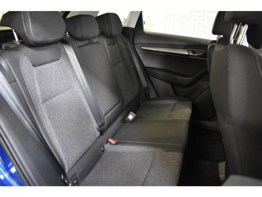 Skoda Karoq 1.5 TSI 150PK ACT BUSINESS EDITION PLUS CAMERA/NAVI/TREKHAAK ActivLease financial lease