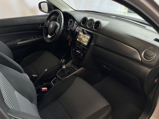 Suzuki Vitara 1.4 HYBRID SELECT SMART HYBRID CARPLAY NAVI CAMERA STOELVERW. 07/2025 ActivLease financial lease