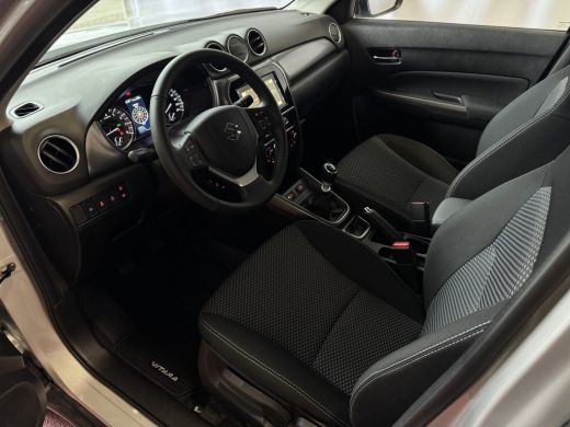 Suzuki Vitara 1.4 HYBRID SELECT SMART HYBRID CARPLAY NAVI CAMERA STOELVERW. 07/2025 ActivLease financial lease