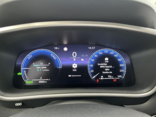 Toyota Corolla Cross Hybrid 200 Dynamic | Navigatie | Apple CarPlay/Android auto | Stoelverwarming | Stuurverwarming ActivLease financial lease