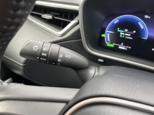 Toyota Corolla Cross Hybrid 200 Dynamic | Navigatie | Apple CarPlay/Android auto | Stoelverwarming | Stuurverwarming ActivLease financial lease