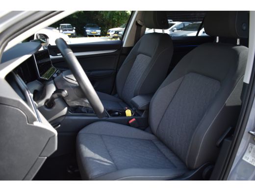 Volkswagen Golf 1.5 TSI LIFE VIRTUAL/PDC/CARPLAY ActivLease financial lease