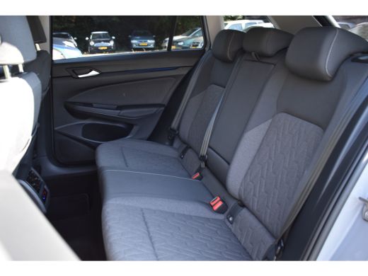 Volkswagen Golf 1.5 TSI LIFE VIRTUAL/PDC/CARPLAY ActivLease financial lease