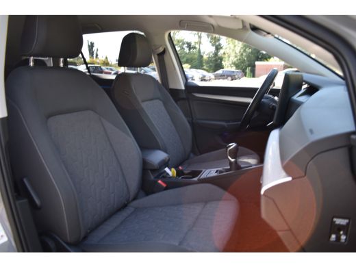 Volkswagen Golf 1.5 TSI LIFE VIRTUAL/PDC/CARPLAY ActivLease financial lease
