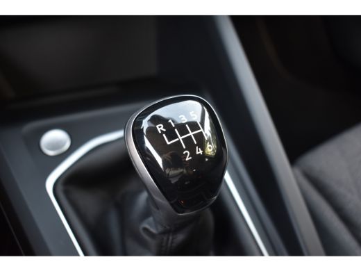 Volkswagen Golf 1.5 TSI LIFE VIRTUAL/PDC/CARPLAY ActivLease financial lease