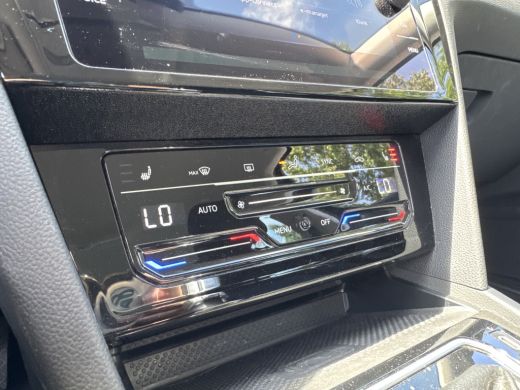 Volkswagen Passat Variant GTE 218PK DSG HYBRID GTE BUSINESS CAMERA/NAVI/TREKHAAK ActivLease financial lease