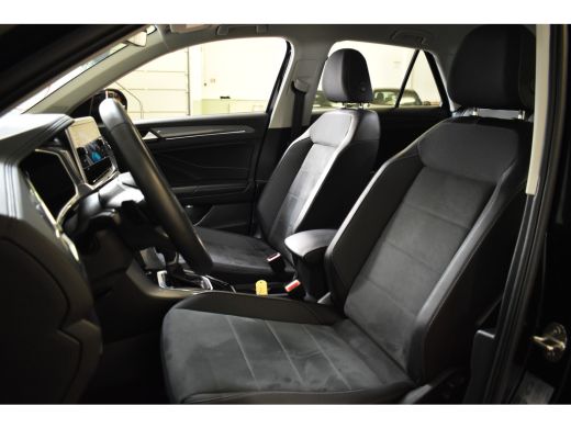 Volkswagen T-Roc 1.5 TSI 150PK DSG STYLE VIRTUAL/CARPLAY/CAMERA ActivLease financial lease