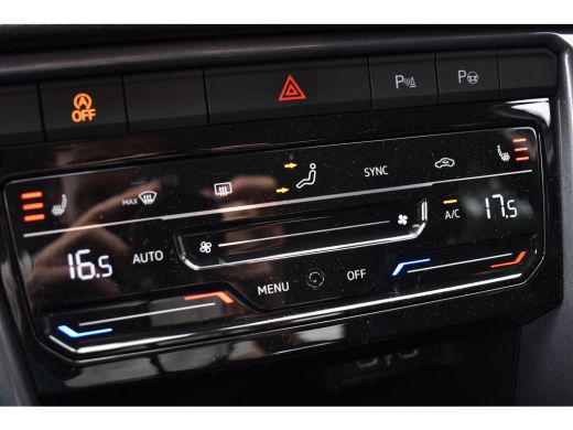 Volkswagen T-Roc 1.5 TSI DSG 150PK STYLE VIRTUAL/IQ-LIGHT/TREKHAAK ActivLease financial lease
