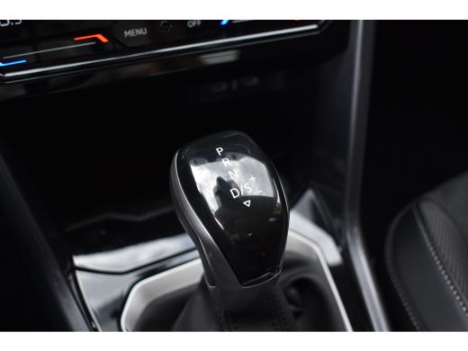 Volkswagen T-Roc 1.5 TSI DSG 150PK STYLE VIRTUAL/IQ-LIGHT/TREKHAAK ActivLease financial lease