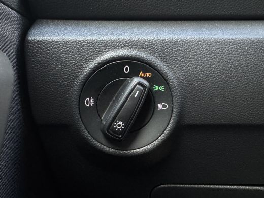 Volkswagen T-Roc TSI 115PK LIFE NAVI/PDC/CARPLAY ActivLease financial lease