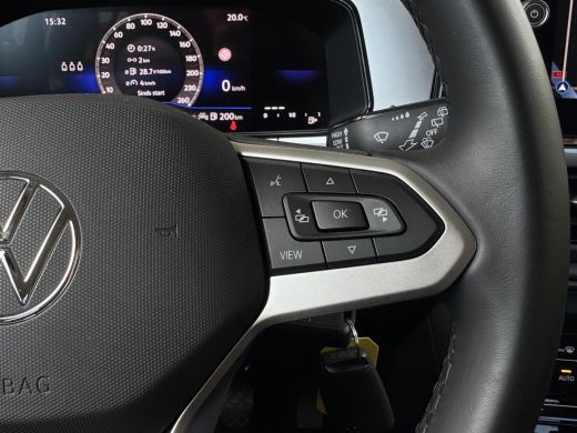 Volkswagen T-Roc TSI 115PK LIFE NAVI/PDC/CARPLAY ActivLease financial lease