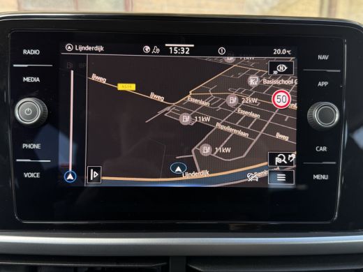 Volkswagen T-Roc TSI 115PK LIFE NAVI/PDC/CARPLAY ActivLease financial lease