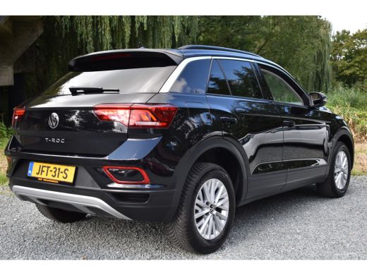 Volkswagen T-Roc TSI 115PK LIFE NAVI/PDC/CARPLAY ActivLease financial lease