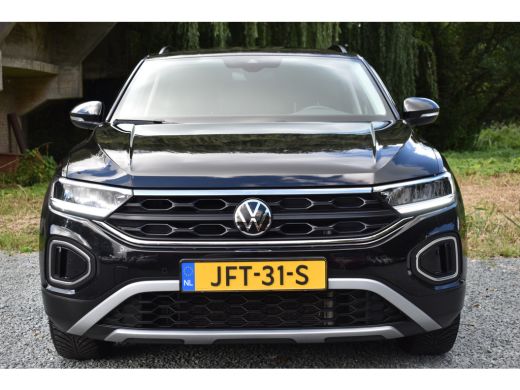 Volkswagen T-Roc TSI 115PK LIFE NAVI/PDC/CARPLAY ActivLease financial lease