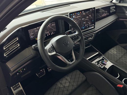 Volkswagen Tiguan 1.5 eHYBRID 272PK R-LINE PANO XL.NAVI TREKHAAK BLACK.STYLE 360.CAM ELEK.KLEP MATRIX.LED 20''LMV M... ActivLease financial lease