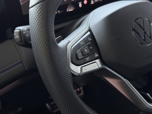 Volkswagen Tiguan 1.5 eHYBRID 272PK R-LINE PANO XL.NAVI TREKHAAK BLACK.STYLE 360.CAM ELEK.KLEP MATRIX.LED 20''LMV M... ActivLease financial lease