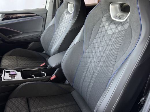Volkswagen Tiguan 1.5 eHYBRID 272PK R-LINE PANO XL.NAVI TREKHAAK BLACK.STYLE 360.CAM ELEK.KLEP MATRIX.LED 20''LMV M... ActivLease financial lease