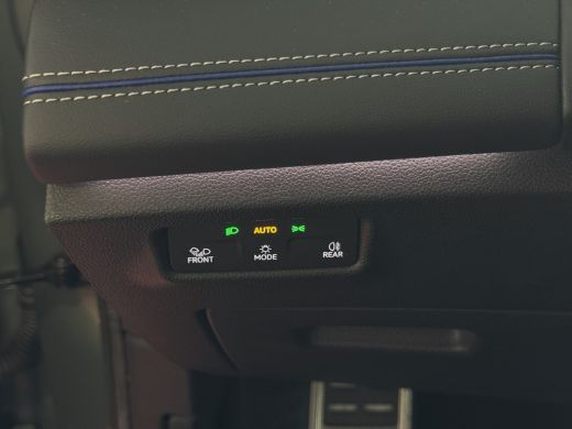 Volkswagen Tiguan 1.5 eHYBRID 272PK R-LINE PANO XL.NAVI TREKHAAK BLACK.STYLE 360.CAM ELEK.KLEP MATRIX.LED 20''LMV M... ActivLease financial lease