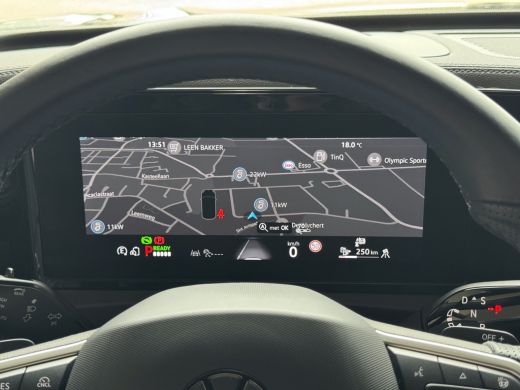 Volkswagen Tiguan 1.5 eHYBRID 272PK R-LINE PANO XL.NAVI TREKHAAK BLACK.STYLE 360.CAM ELEK.KLEP MATRIX.LED 20''LMV M... ActivLease financial lease