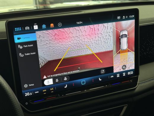 Volkswagen Tiguan 1.5 eHYBRID 272PK R-LINE PANO XL.NAVI TREKHAAK BLACK.STYLE 360.CAM ELEK.KLEP MATRIX.LED 20''LMV M... ActivLease financial lease
