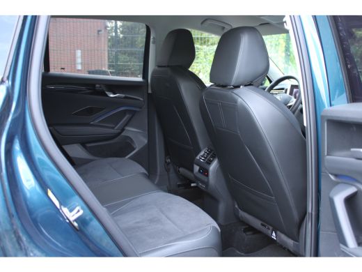 Volkswagen Tiguan 1.5 eTSI 150PK DSG ELEGANCE ALCANTARA/360° CAMERA/TREKHAAK ActivLease financial lease