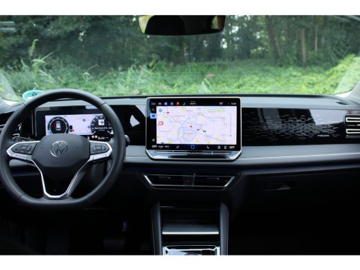 Volkswagen Tiguan 1.5 eTSI 150PK DSG ELEGANCE ALCANTARA/360° CAMERA/TREKHAAK ActivLease financial lease