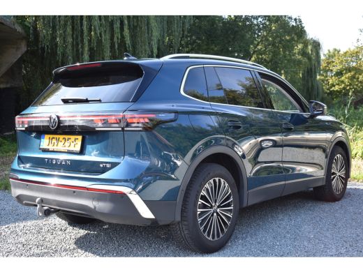 Volkswagen Tiguan 1.5 eTSI 150PK DSG ELEGANCE ALCANTARA/360° CAMERA/TREKHAAK ActivLease financial lease