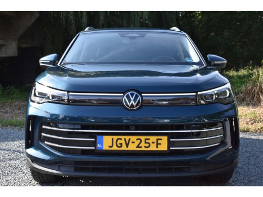 Volkswagen Tiguan 1.5 eTSI 150PK DSG ELEGANCE ALCANTARA/360° CAMERA/TREKHAAK ActivLease financial lease