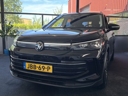 Volkswagen Tiguan 1.5 eTSI DSG LIFE CAMERA/NAV/TREKHAAK ActivLease financial lease
