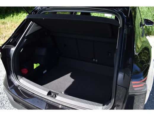 Volkswagen Tiguan 1.5 eTSI LIFE IQ-LIGHT/NAVI/TREKHAAK*** ActivLease financial lease