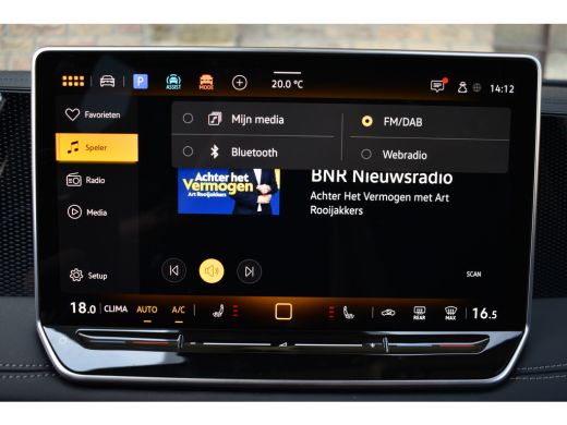 Volkswagen Tiguan 1.5 eTSI LIFE IQ-LIGHT/NAVI/TREKHAAK*** ActivLease financial lease
