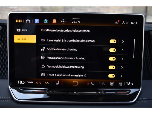 Volkswagen Tiguan 1.5 eTSI LIFE IQ-LIGHT/NAVI/TREKHAAK*** ActivLease financial lease