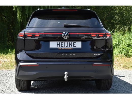 Volkswagen Tiguan 1.5 eTSI LIFE IQ-LIGHT/NAVI/TREKHAAK*** ActivLease financial lease