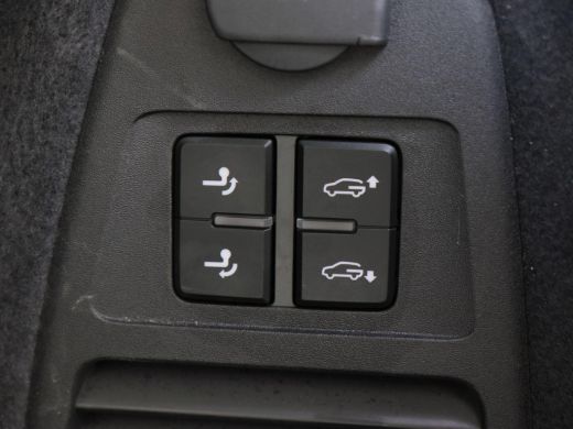 Volkswagen Touareg 3.0 TSi eHybrid 462 Pk 4Motion R-Line | Panoramadak | Adaptive Cruise | Black Style | Dynaudio | ... ActivLease financial lease