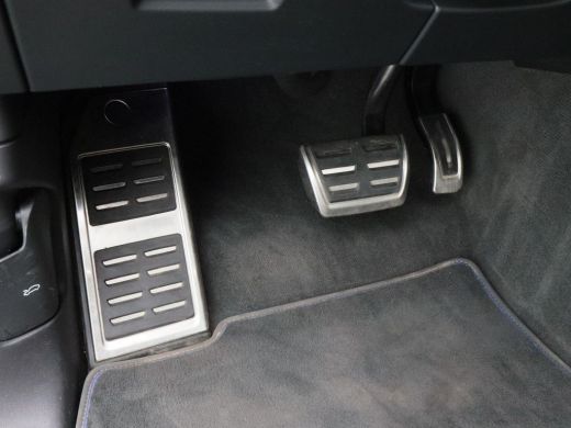 Volkswagen Touareg 3.0 TSi eHybrid 462 Pk 4Motion R-Line | Panoramadak | Adaptive Cruise | Black Style | Dynaudio | ... ActivLease financial lease