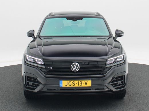 Volkswagen Touareg 3.0 TSi 462 Pk Automaat 4Motion R | Panoramadak | Adaptive Cruise | Black Style | Dynaudio | Trek... ActivLease financial lease
