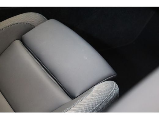 Volvo  C40 Plus 69 kWh 231PK Stoel & Stuurverwarming | Getint Glas |  Camera | Cruise Control ActivLease financial lease