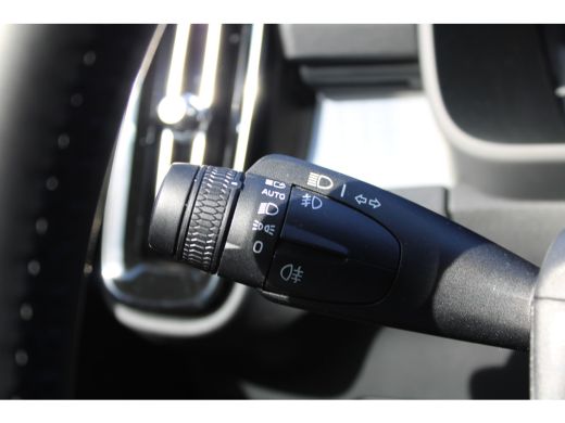 Volvo  XC40 2.0 B4 Plus Dark ActivLease financial lease
