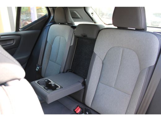 Volvo  XC40 2.0 B4 Plus Dark ActivLease financial lease
