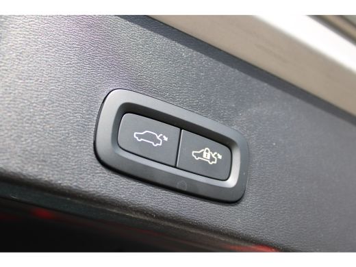 Volvo  XC40 2.0 B4 Plus Dark ActivLease financial lease