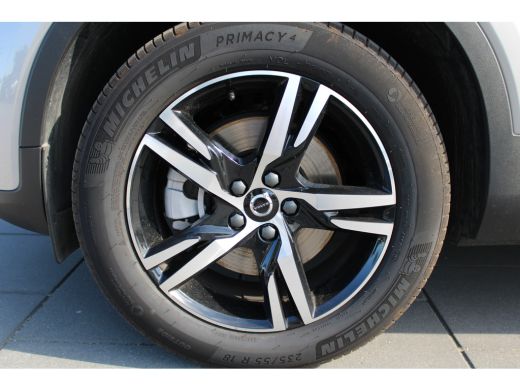 Volvo  XC40 2.0 B4 Plus Dark ActivLease financial lease