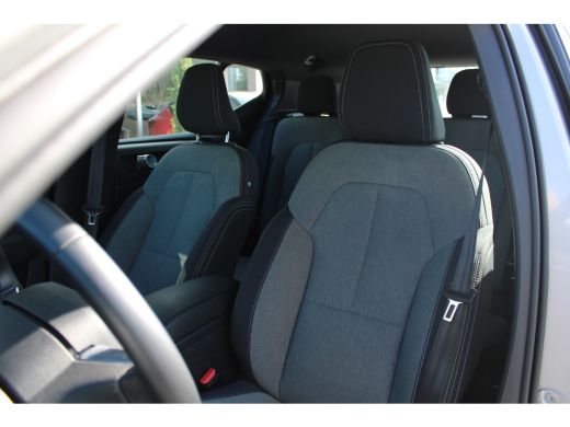 Volvo  XC40 2.0 B4 Plus Dark ActivLease financial lease