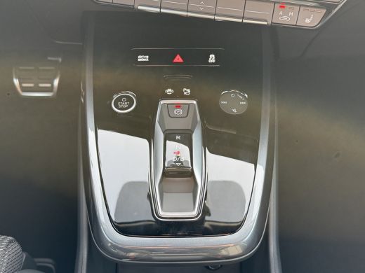 Audi Q4 e-tron 45 quattro S Edition Competition 82 kWh ActivLease financial lease