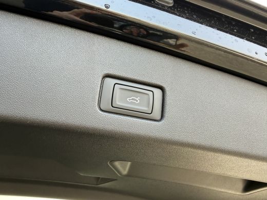 Audi Q4 e-tron 45 quattro S Edition Competition 82 kWh ActivLease financial lease