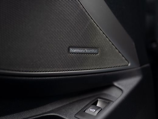 BMW 3 Serie Touring M340i xDrive | Laser | 360 Camera | Trekhaak | Harman/Kardon | Head Up | Dodehoek sensore... ActivLease financial lease